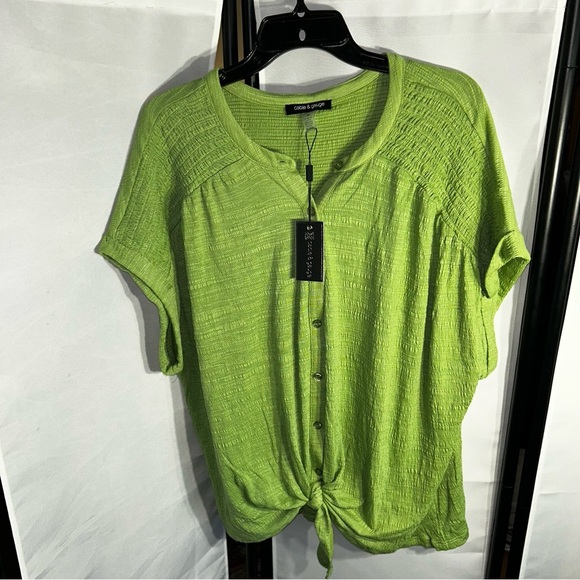 Cable & Gauge Green Textured Button Down Shirt - Picture 1 of 6